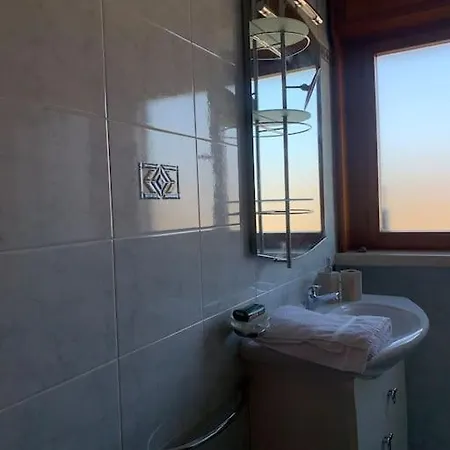 Comodo Monolocale Vicino Al Mare * クアルトゥ・サンテーレナ